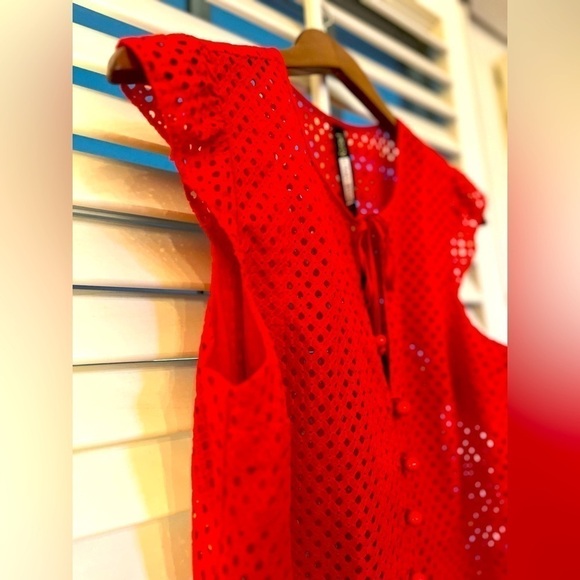 NWT Plenty by Tracy Reese beautiful red eyelet blouse Size Small - Picture 8 of 13